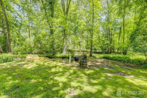 11 Bard Drive Monroe NJ 08831
