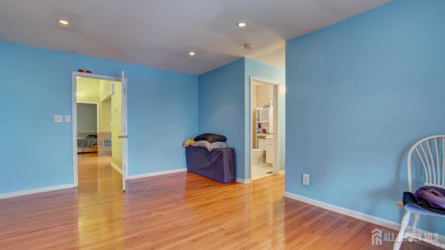 24 Foxchase Drive Burlington Twp NJ 08016