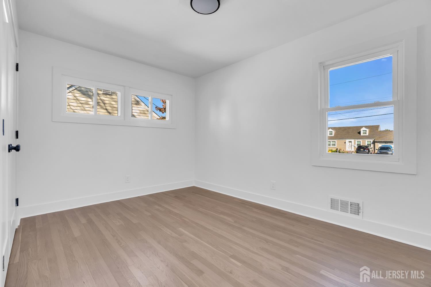30 Pine Tree Drive Colonia NJ 07067