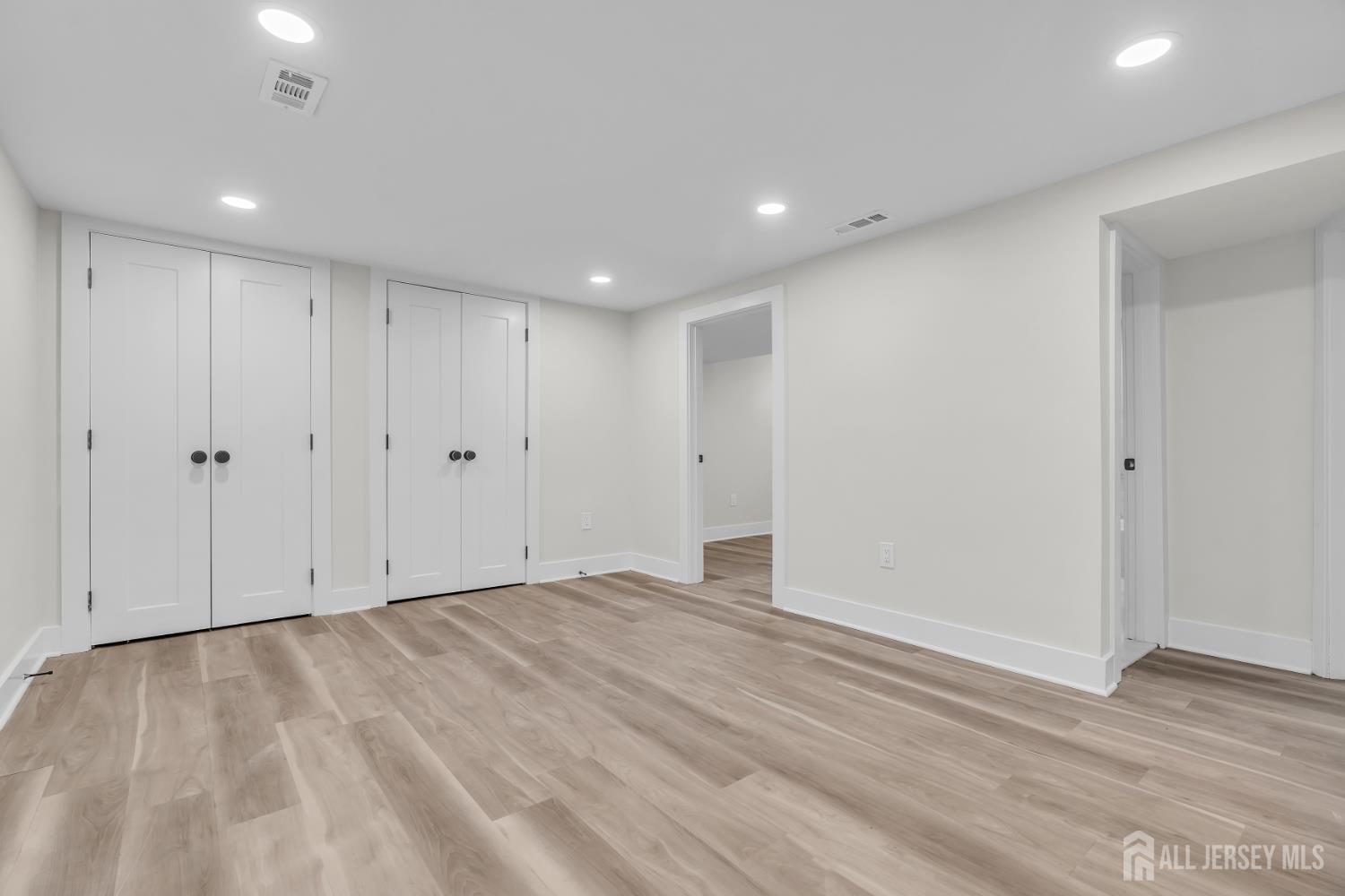 30 Pine Tree Drive Colonia NJ 07067
