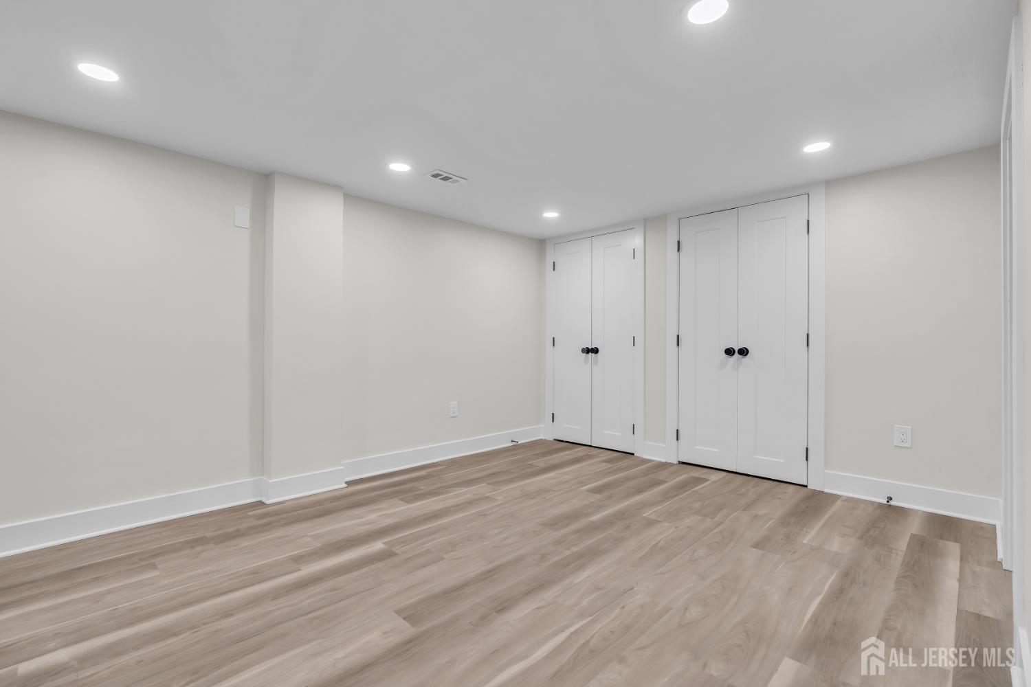 30 Pine Tree Drive Colonia NJ 07067