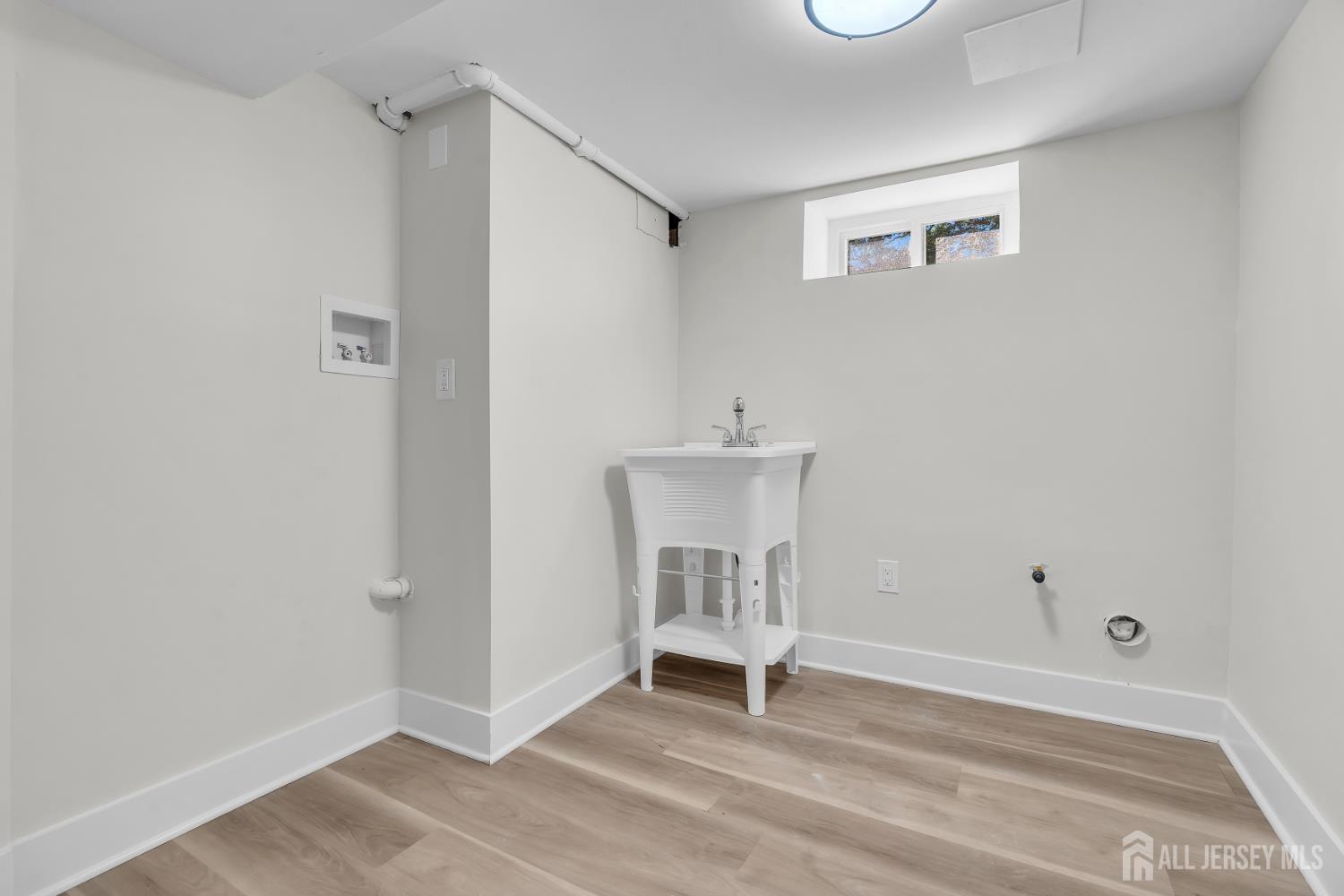 30 Pine Tree Drive Colonia NJ 07067