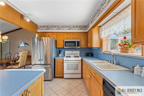 410 Jersey City Court Lacey NJ 08734