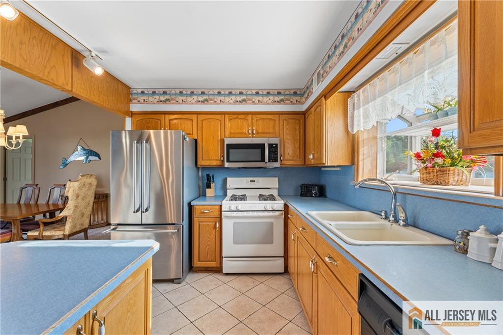 410 Jersey City Court Lacey NJ 08734
