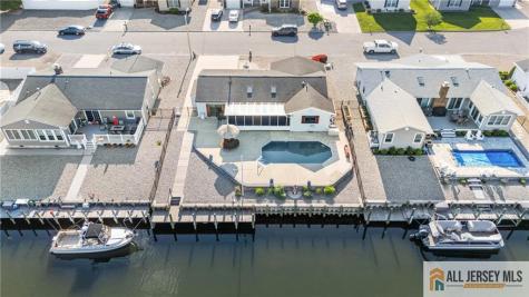 410 Jersey City Court Lacey NJ 08734