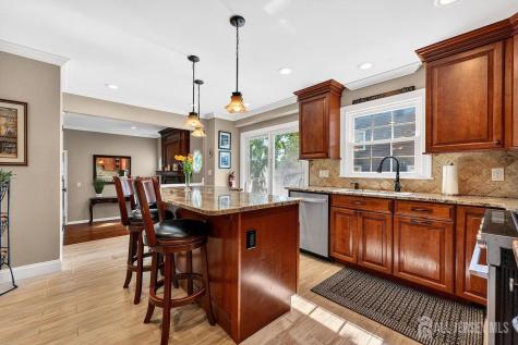 21 Harvest Drive Hillsborough NJ 08844