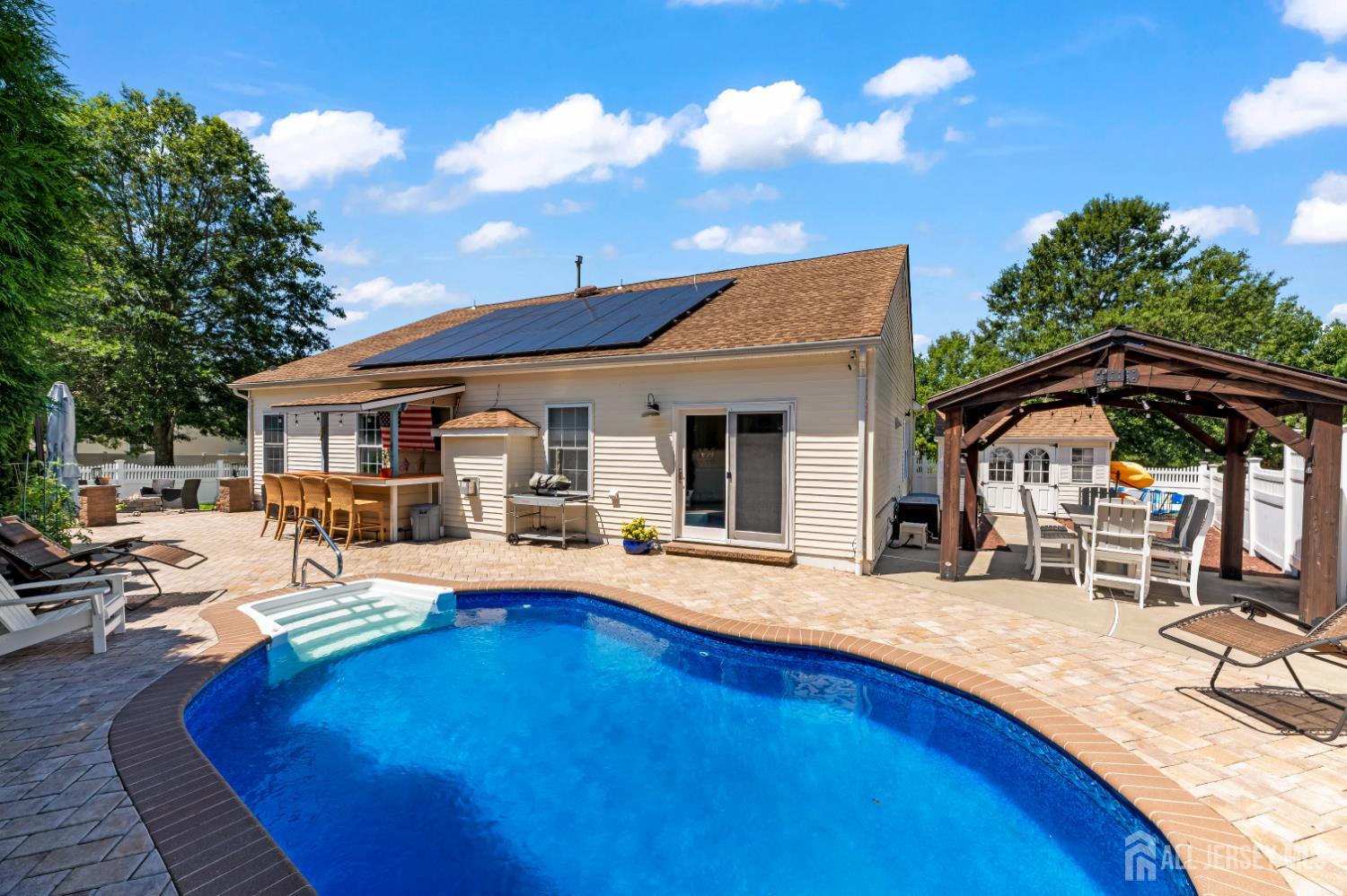 27 Pacific Avenue Bayville NJ 08721