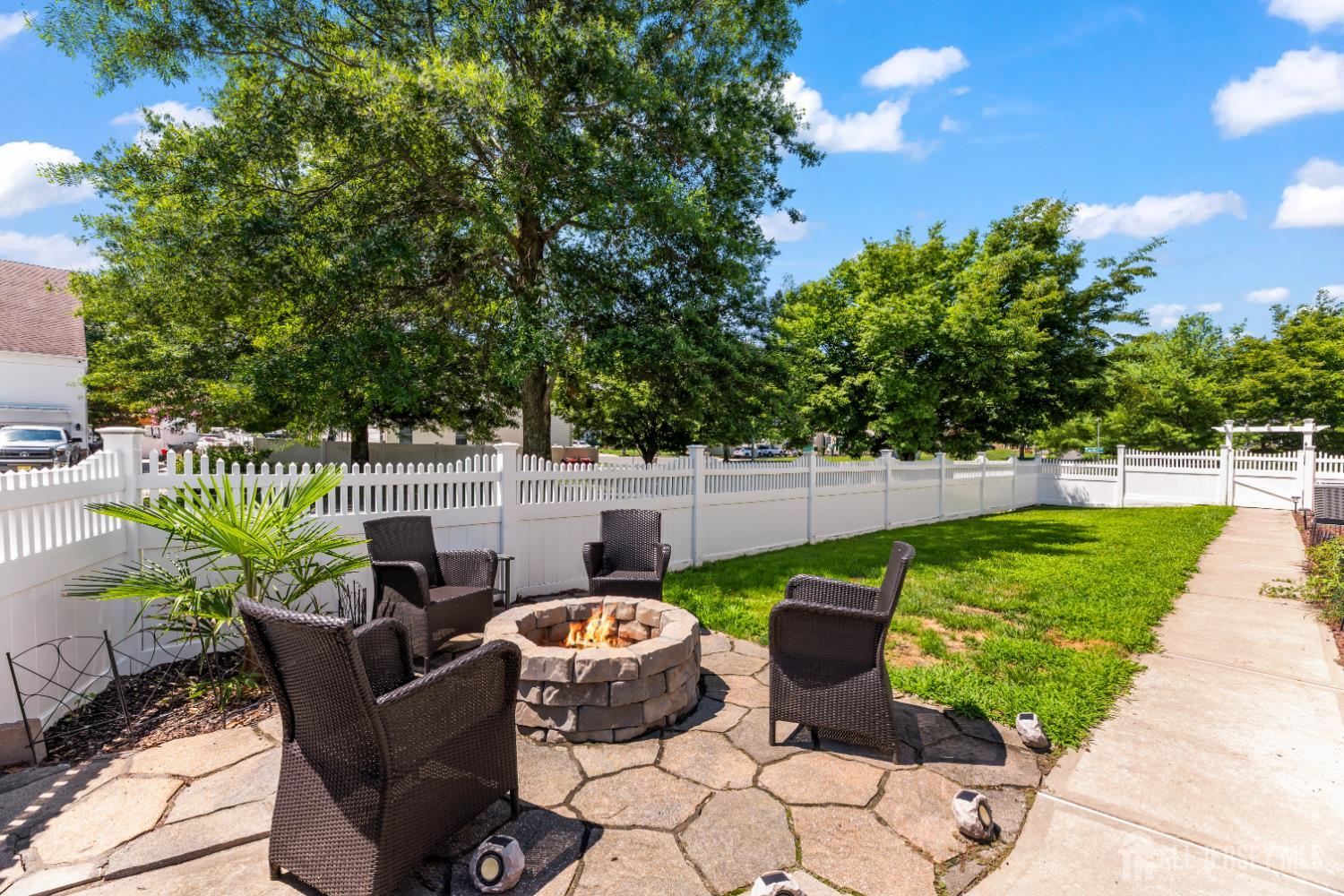 27 Pacific Avenue Bayville NJ 08721