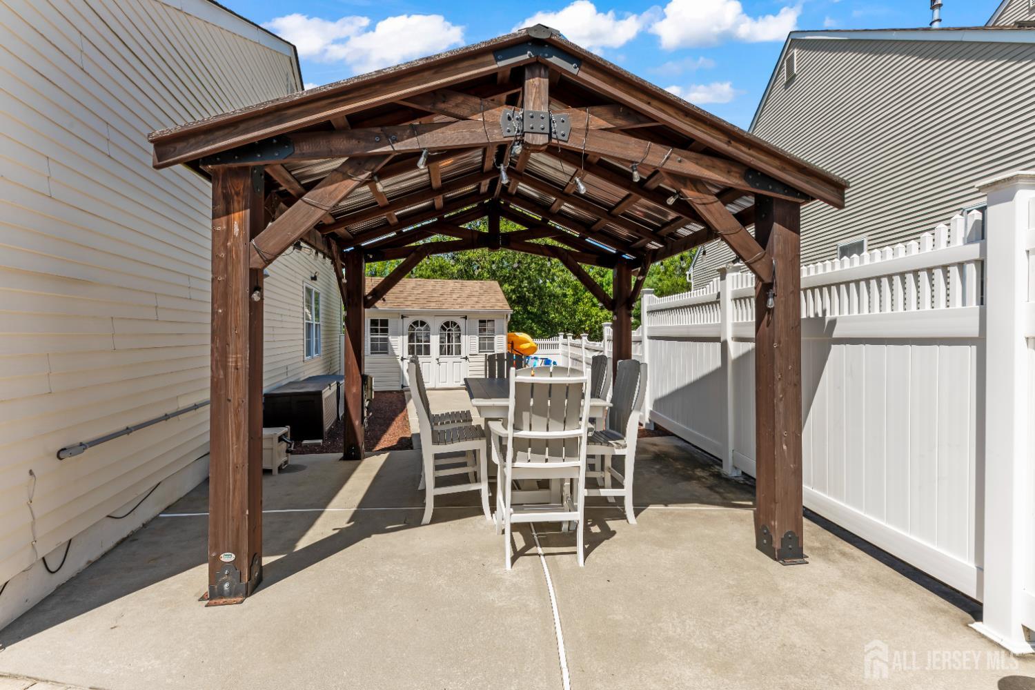 27 Pacific Avenue Bayville NJ 08721