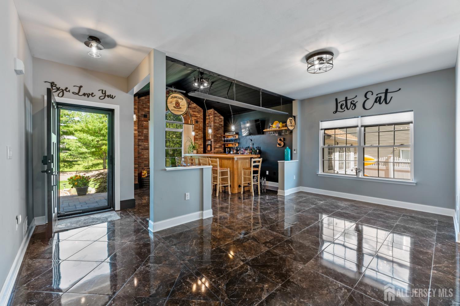 27 Pacific Avenue Bayville NJ 08721