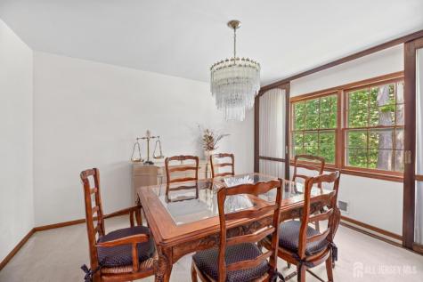 11 Aspen Circle Edison NJ 08820