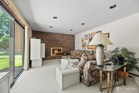 11 Aspen Circle Edison NJ 08820