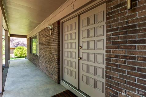 11 Aspen Circle Edison NJ 08820