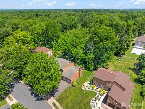 11 Aspen Circle Edison NJ 08820