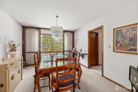 11 Aspen Circle Edison NJ 08820