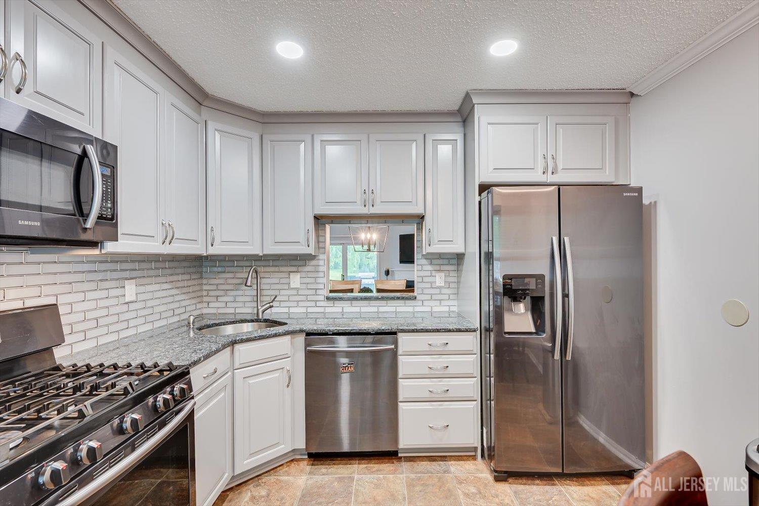 26 Townsend Court Franklin NJ 08823