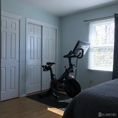 7 Sierra Court Sayreville NJ 08872