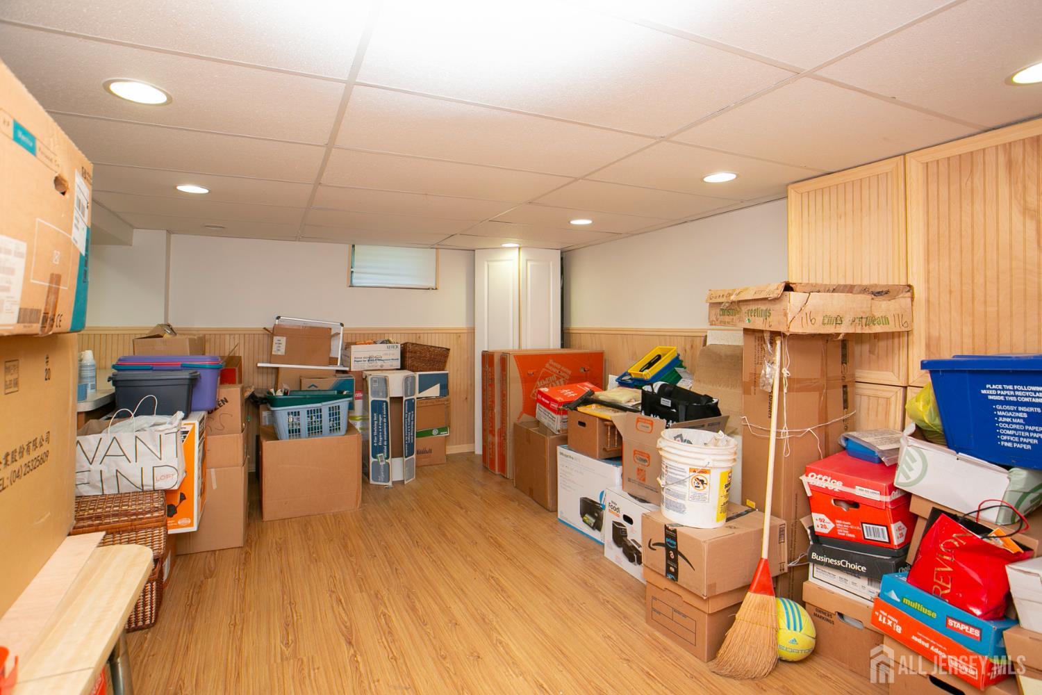 25 Huntington Road Edison NJ 08820