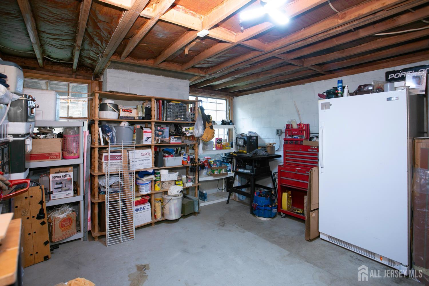 25 Huntington Road Edison NJ 08820