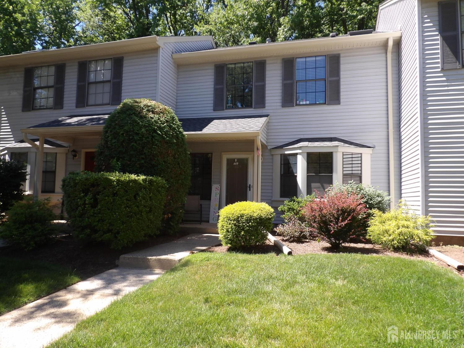 605 Timber Oaks Road Edison NJ 08820