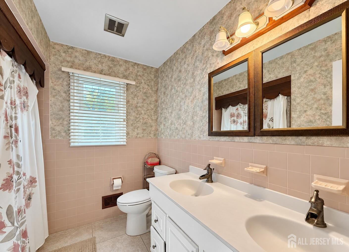 11 Glenmere Place Old Bridge NJ 08857
