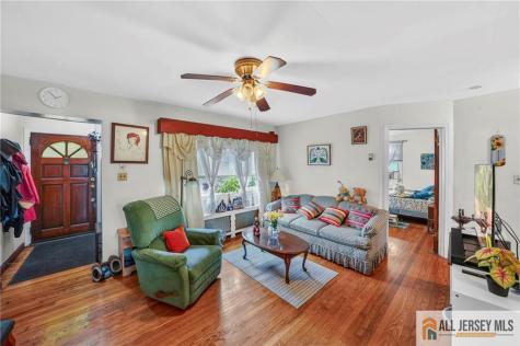 42 Plainfield Avenue Edison NJ 08817