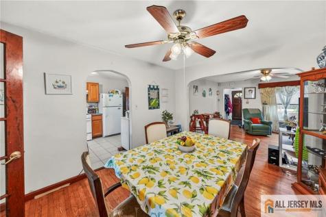 42 Plainfield Avenue Edison NJ 08817