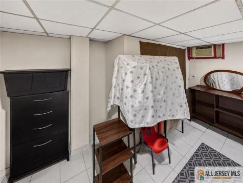 42 Plainfield Avenue Edison NJ 08817