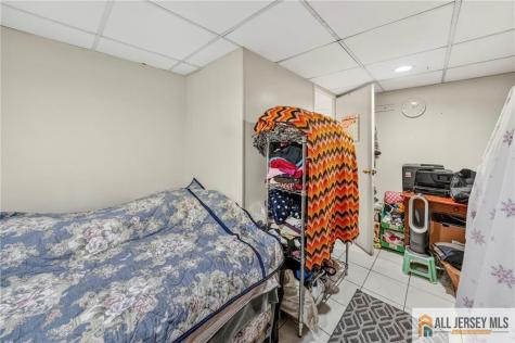 42 Plainfield Avenue Edison NJ 08817