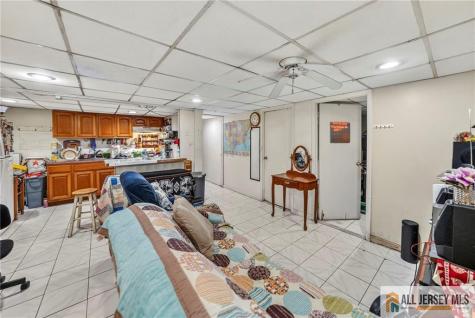 42 Plainfield Avenue Edison NJ 08817
