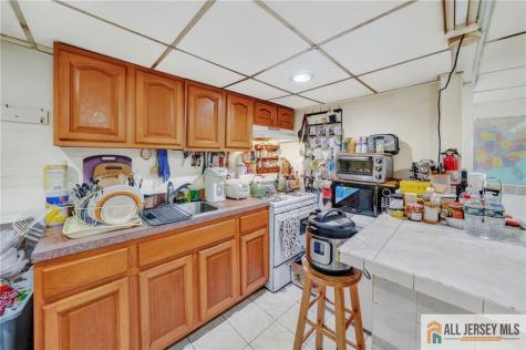 42 Plainfield Avenue Edison NJ 08817