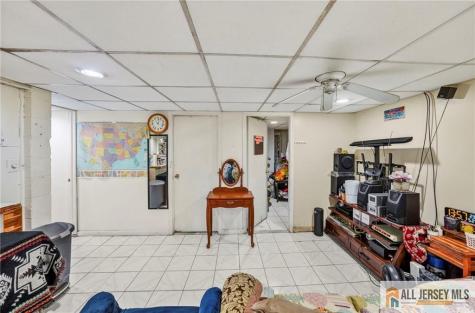 42 Plainfield Avenue Edison NJ 08817