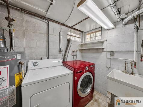 42 Plainfield Avenue Edison NJ 08817