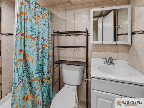 42 Plainfield Avenue Edison NJ 08817