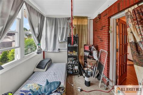42 Plainfield Avenue Edison NJ 08817