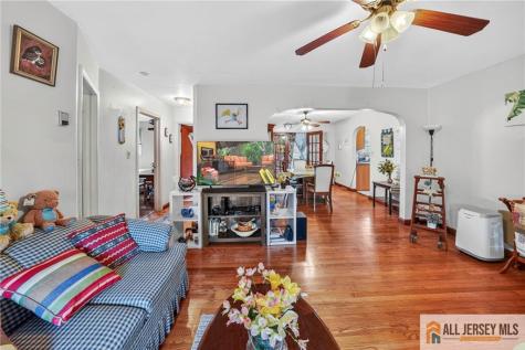 42 Plainfield Avenue Edison NJ 08817