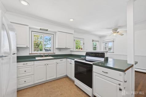 153 8th Street Piscataway NJ 08854