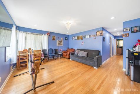 278 North Drive North Plainfield NJ 07060