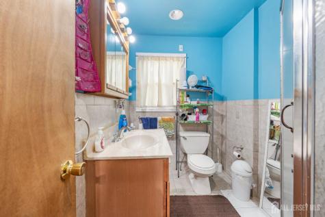 278 North Drive North Plainfield NJ 07060