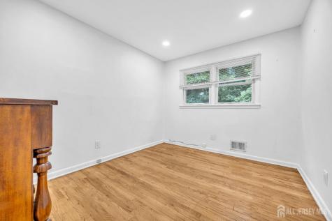 396 S 7th Avenue S Highland Park NJ 08904