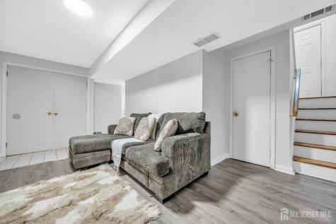 396 S 7th Avenue S Highland Park NJ 08904