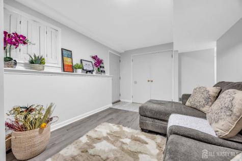 396 S 7th Avenue S Highland Park NJ 08904