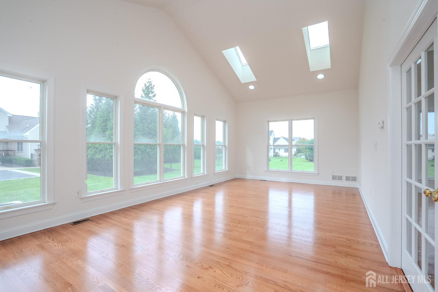 6 Byrne Court Monroe NJ 08831