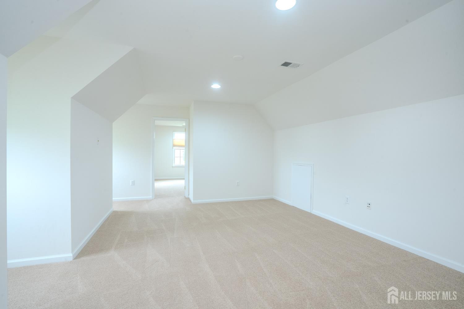 6 Byrne Court Monroe NJ 08831