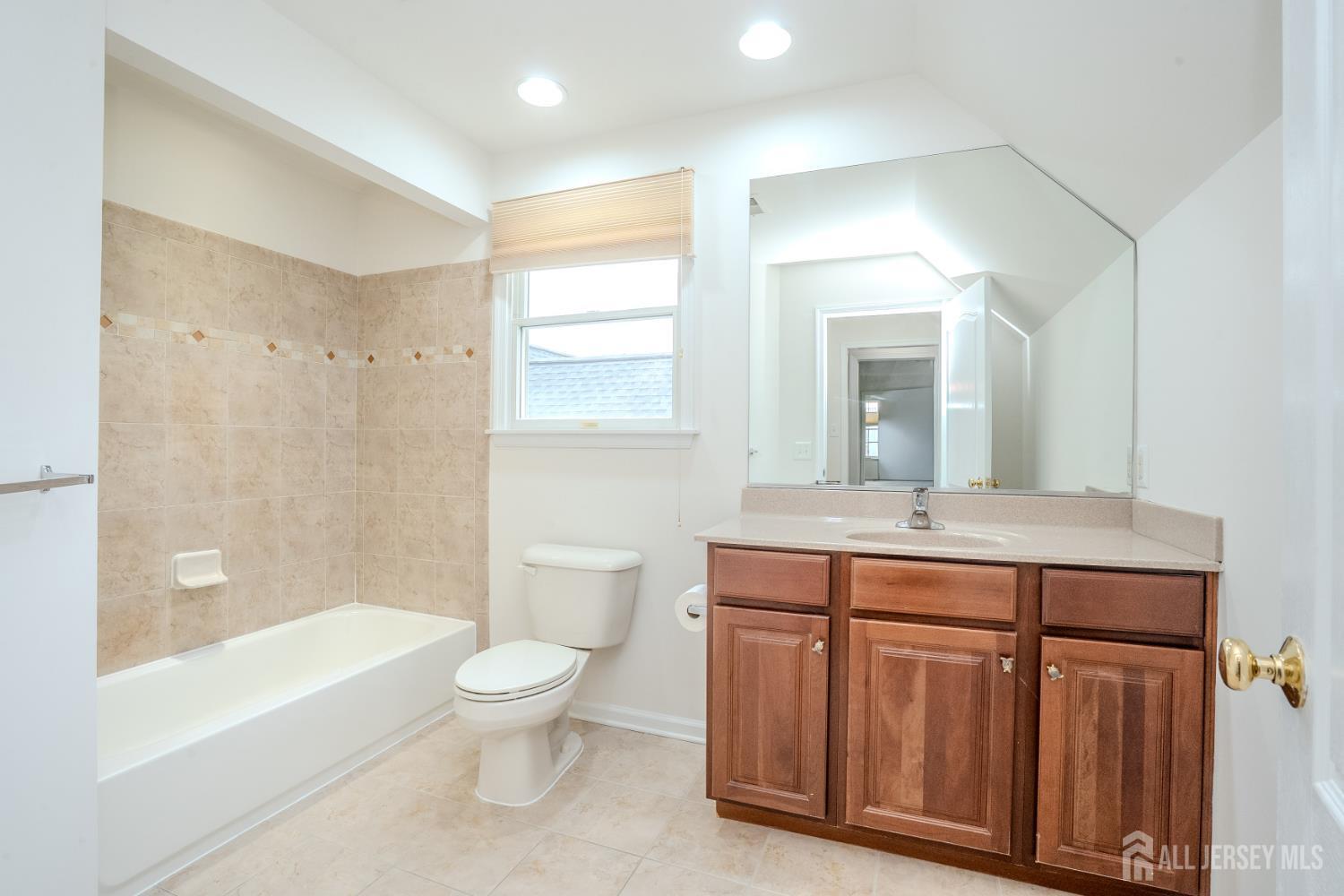 6 Byrne Court Monroe NJ 08831