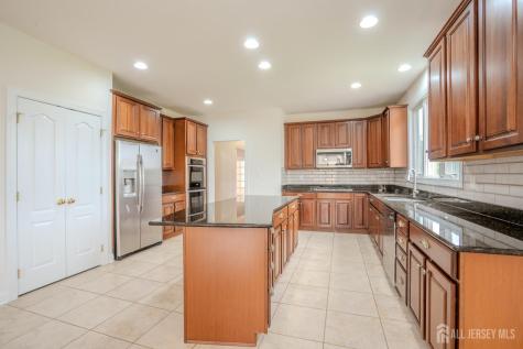 6 Byrne Court Monroe NJ 08831
