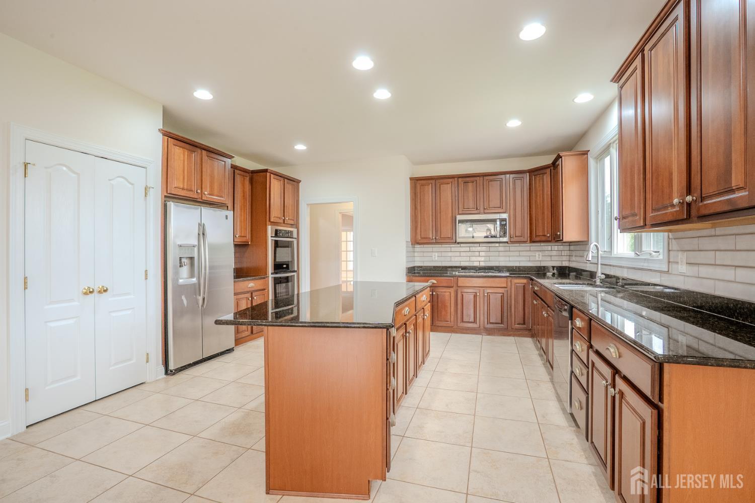 6 Byrne Court Monroe NJ 08831