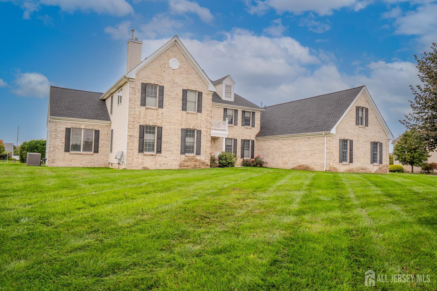 6 Byrne Court Monroe NJ 08831