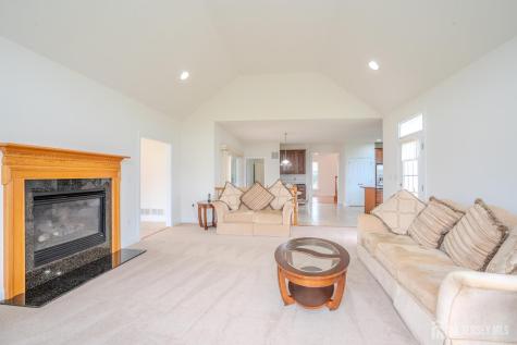 6 Byrne Court Monroe NJ 08831