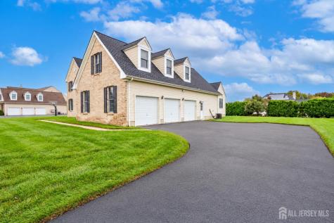 6 Byrne Court Monroe NJ 08831